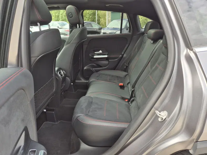 Mercedes-Benz GLA SUV usata  (7)