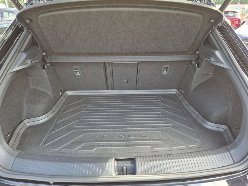 Volkswagen T-Roc usata  (11)