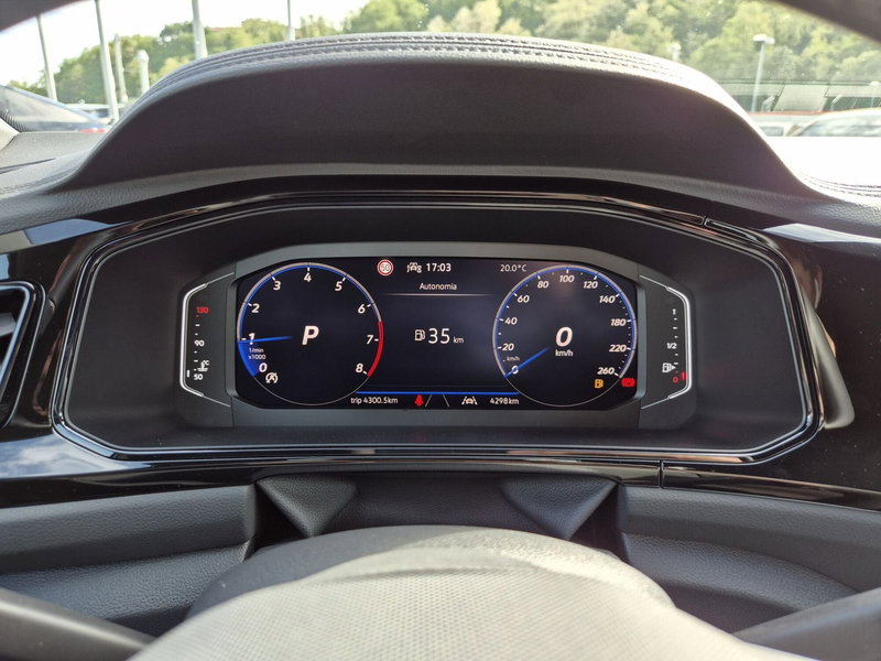 Volkswagen T-Roc usata  (14)
