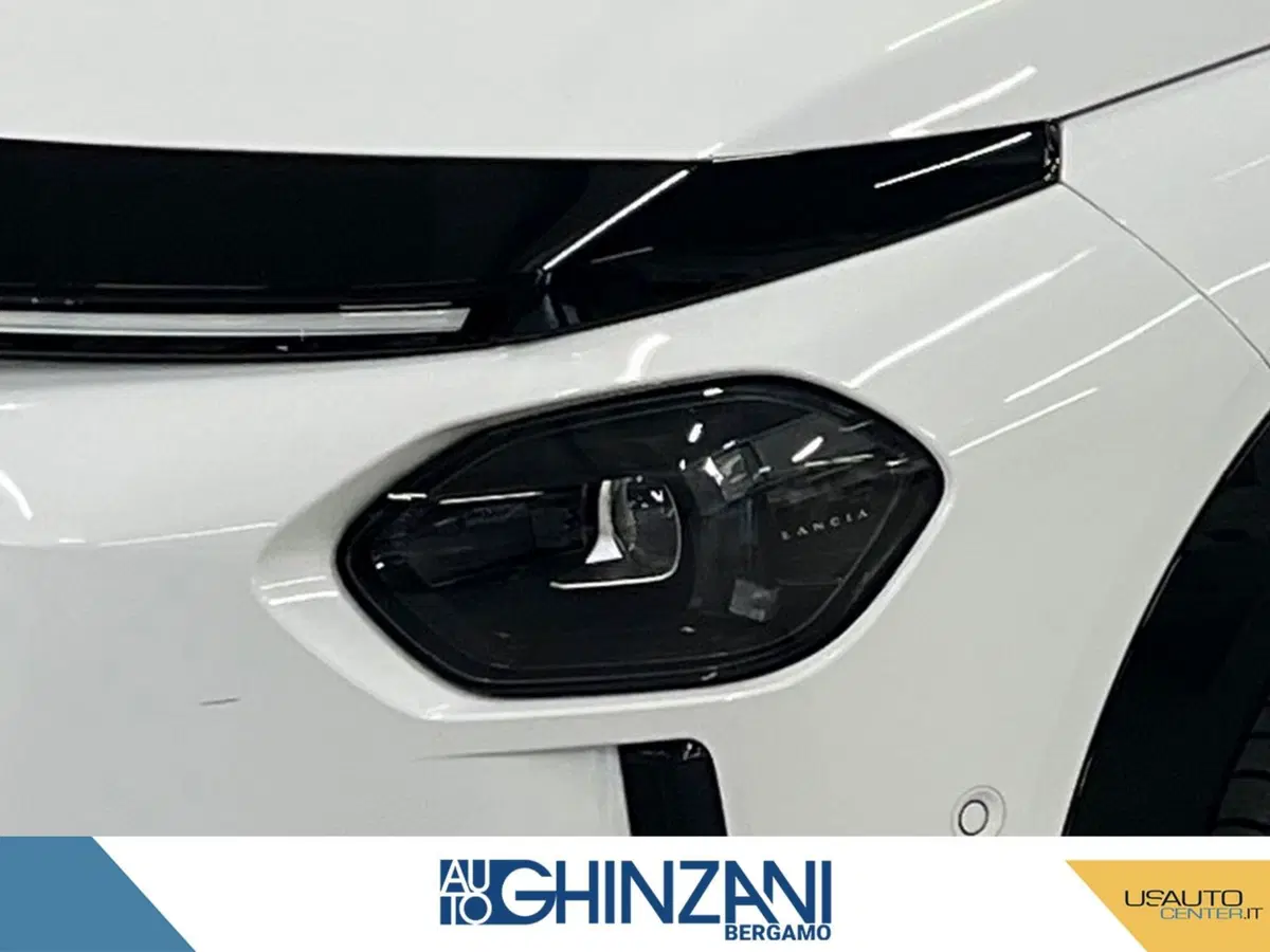 Lancia Ypsilon usata a Bergamo (14)