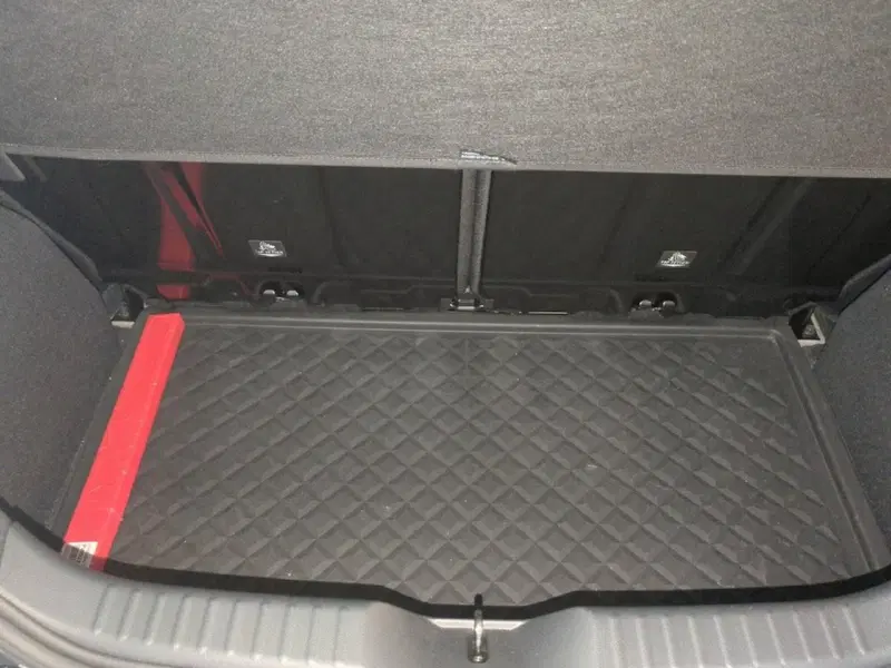 Toyota Aygo X usata a Milano (11)