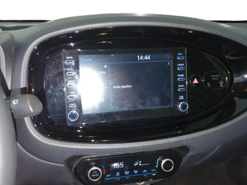 Toyota Aygo X usata a Milano (16)
