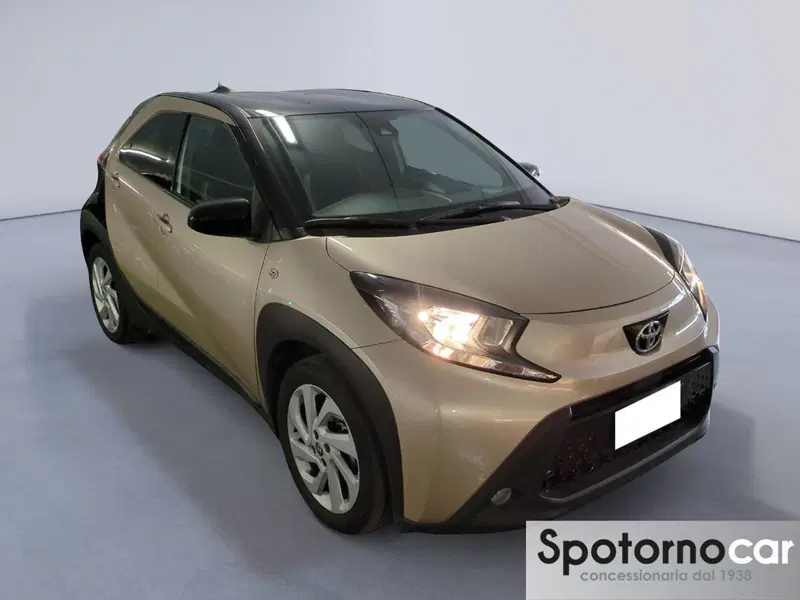 Toyota Aygo X usata a Milano (9)