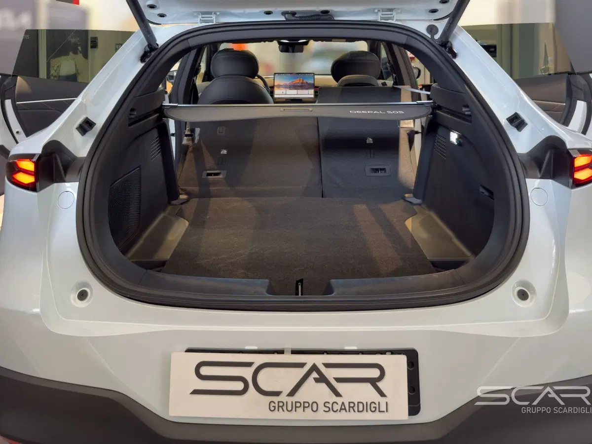 Changan Deepal S05 nuova a Livorno (17)