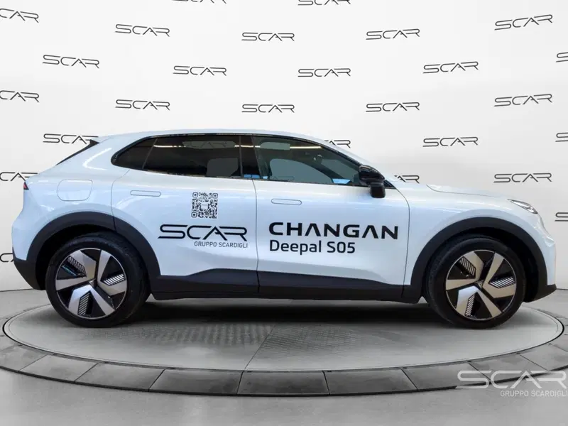 Changan Deepal S05 nuova a Livorno (5)