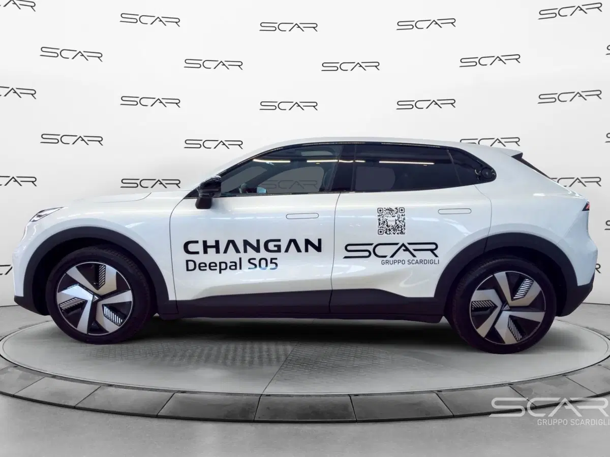 Changan Deepal S05 nuova a Livorno (6)