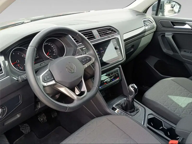 Volkswagen Tiguan usata a Livorno (13)