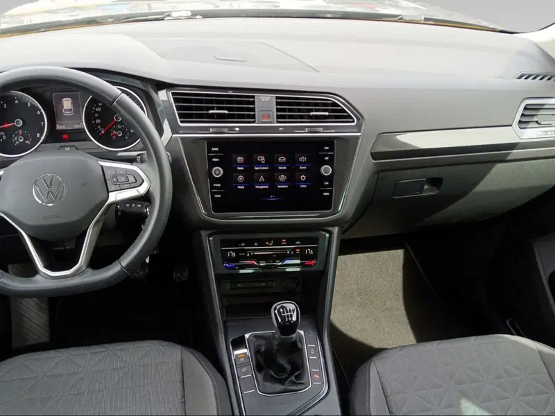 Volkswagen Tiguan usata a Livorno (9)
