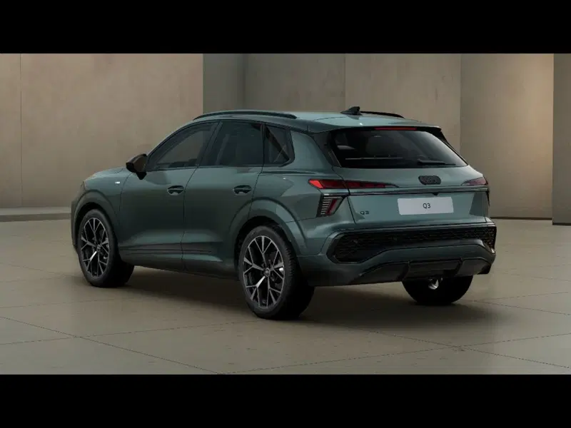 Audi Q3 Sportback nuova a Livorno (3)