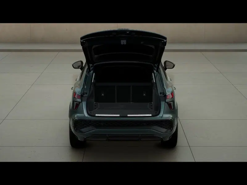 Audi Q3 Sportback nuova a Livorno (5)