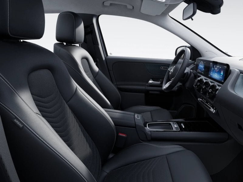Mercedes-Benz GLA SUV nuova a Siena (2)