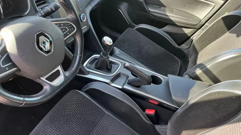 Renault Mégane SporTour usata a Catania (10)