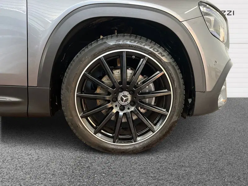 Mercedes-Benz GLB usata a Bari (6)