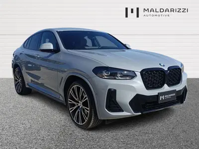 BMW X4 xdrive20d mhev 48V Msport auto del 2022 usata a Bari