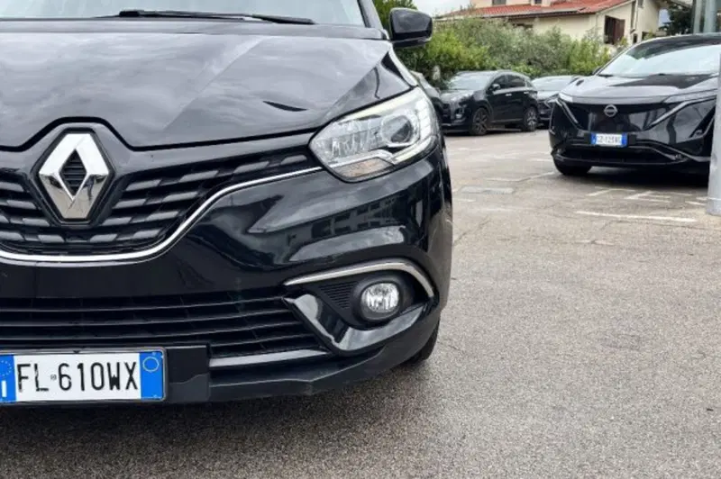 Renault Scenic E-Tech Electric usata a Latina (11)