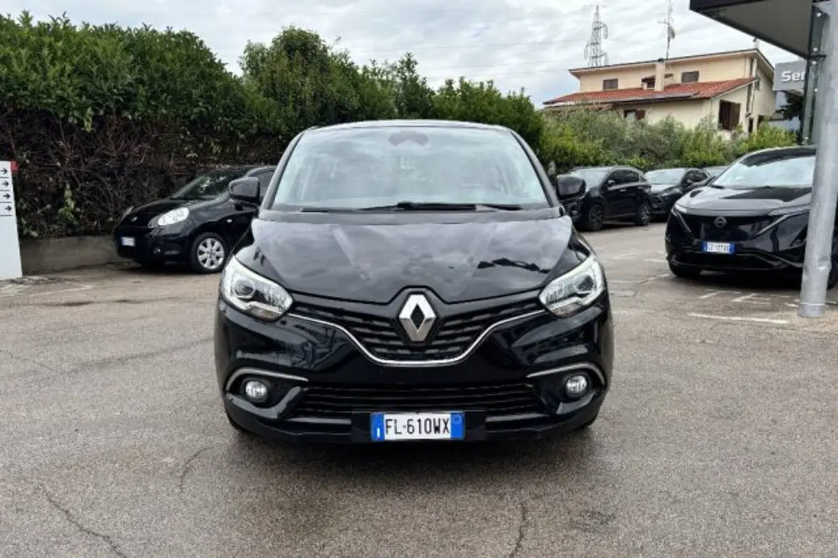 Renault Scenic E-Tech Electric usata a Latina (2)