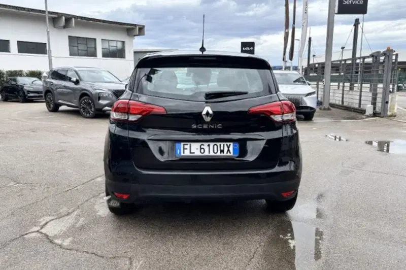 Renault Scenic E-Tech Electric usata a Latina (6)