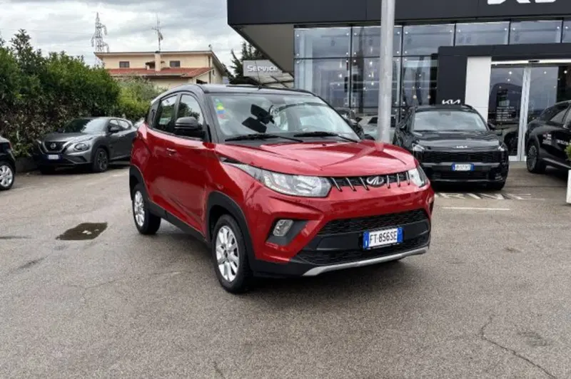 Mahindra KUV100 usata a Latina