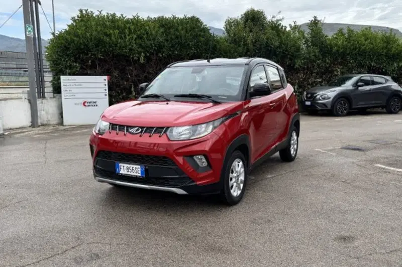 Mahindra KUV100 usata a Latina (3)