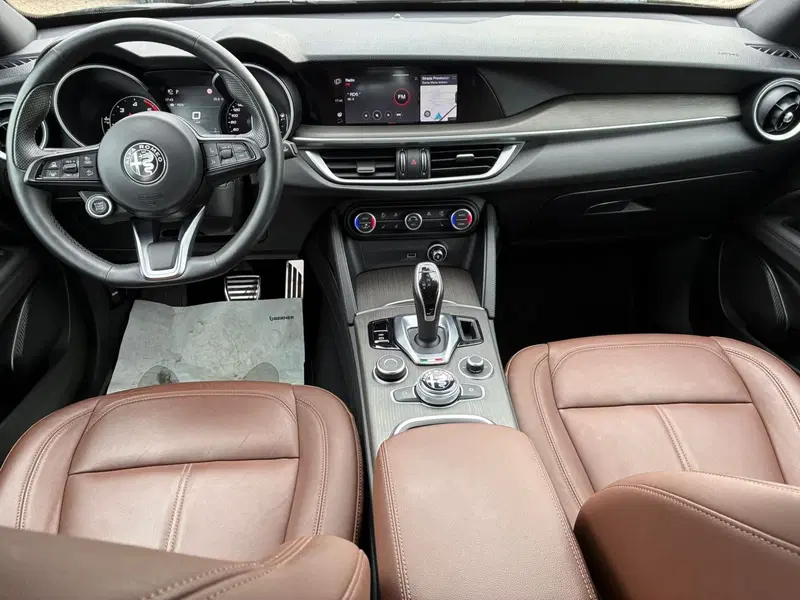 Alfa Romeo Stelvio usata a Chieti (6)