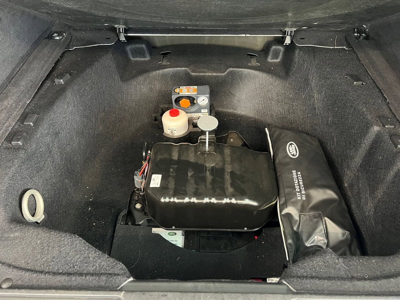 Land Rover Range Rover Sport usata a Bari (10)