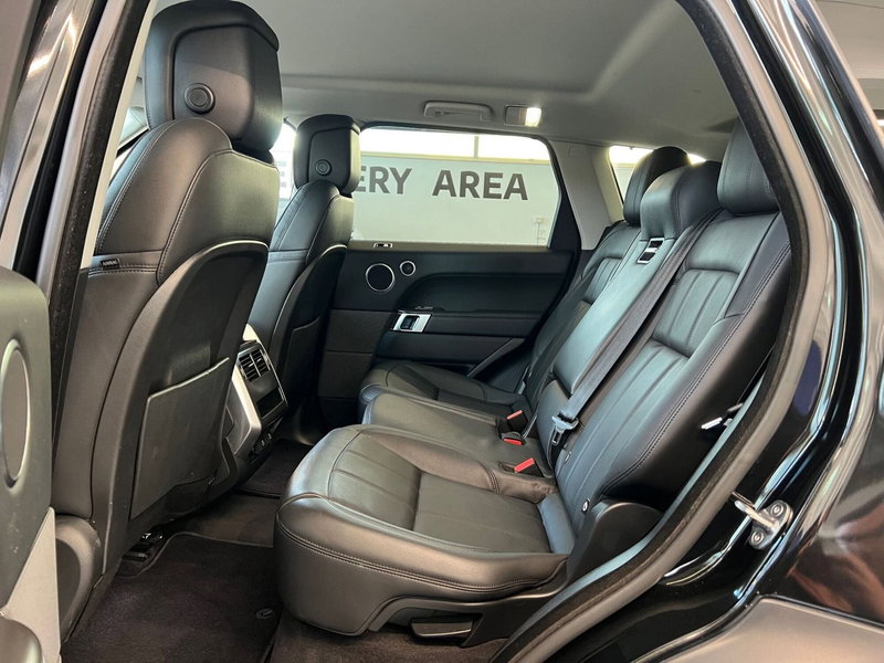 Land Rover Range Rover Sport usata a Bari (18)