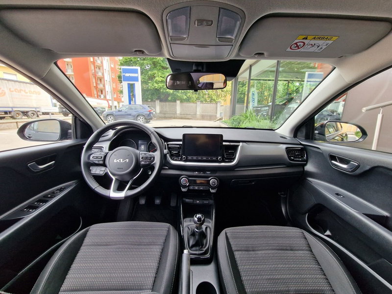 Kia Stonic usata a Milano (7)