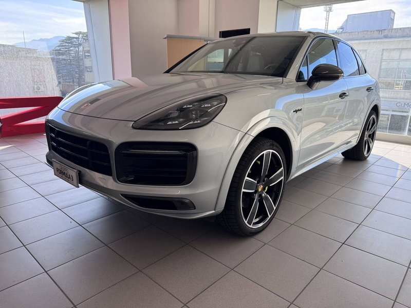 Porsche Cayenne usata a Messina