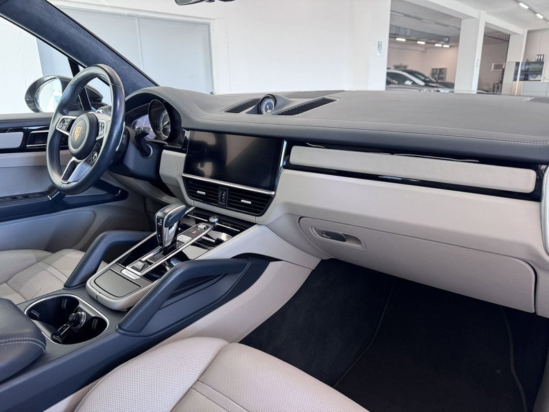 Porsche Cayenne usata a Messina (10)
