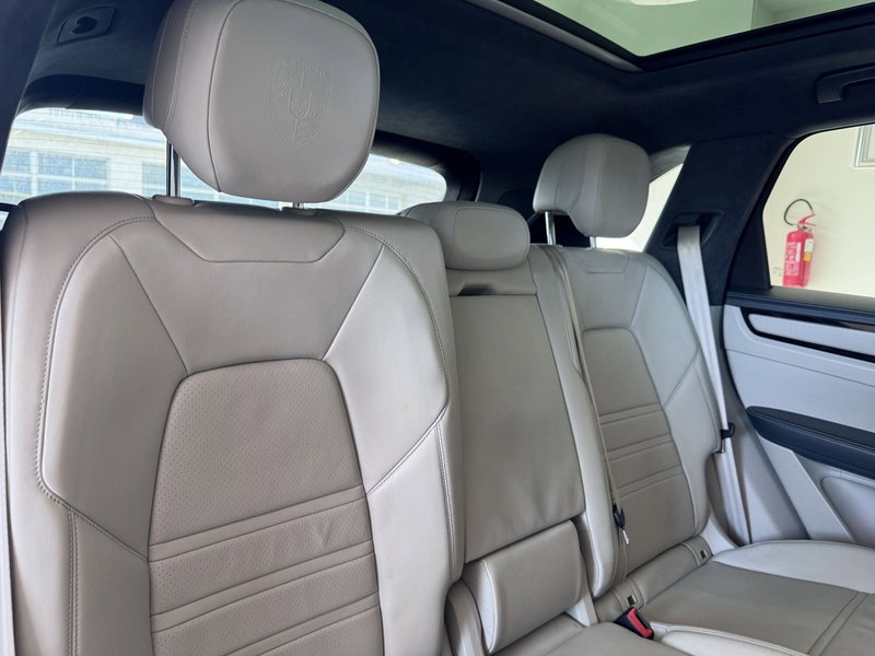 Porsche Cayenne usata a Messina (11)