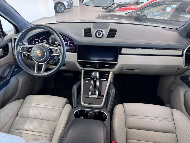 Porsche Cayenne usata a Messina (12)