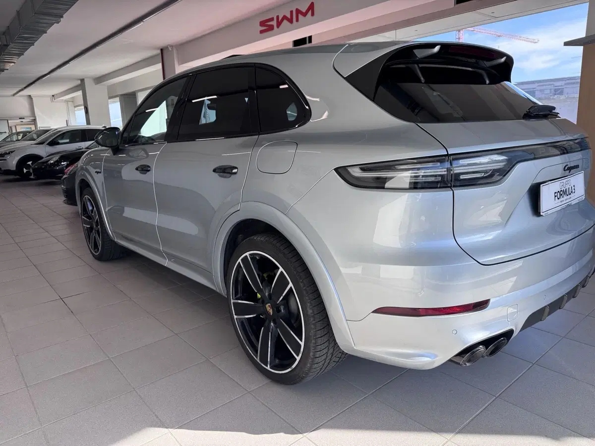 Porsche Cayenne usata a Messina (4)