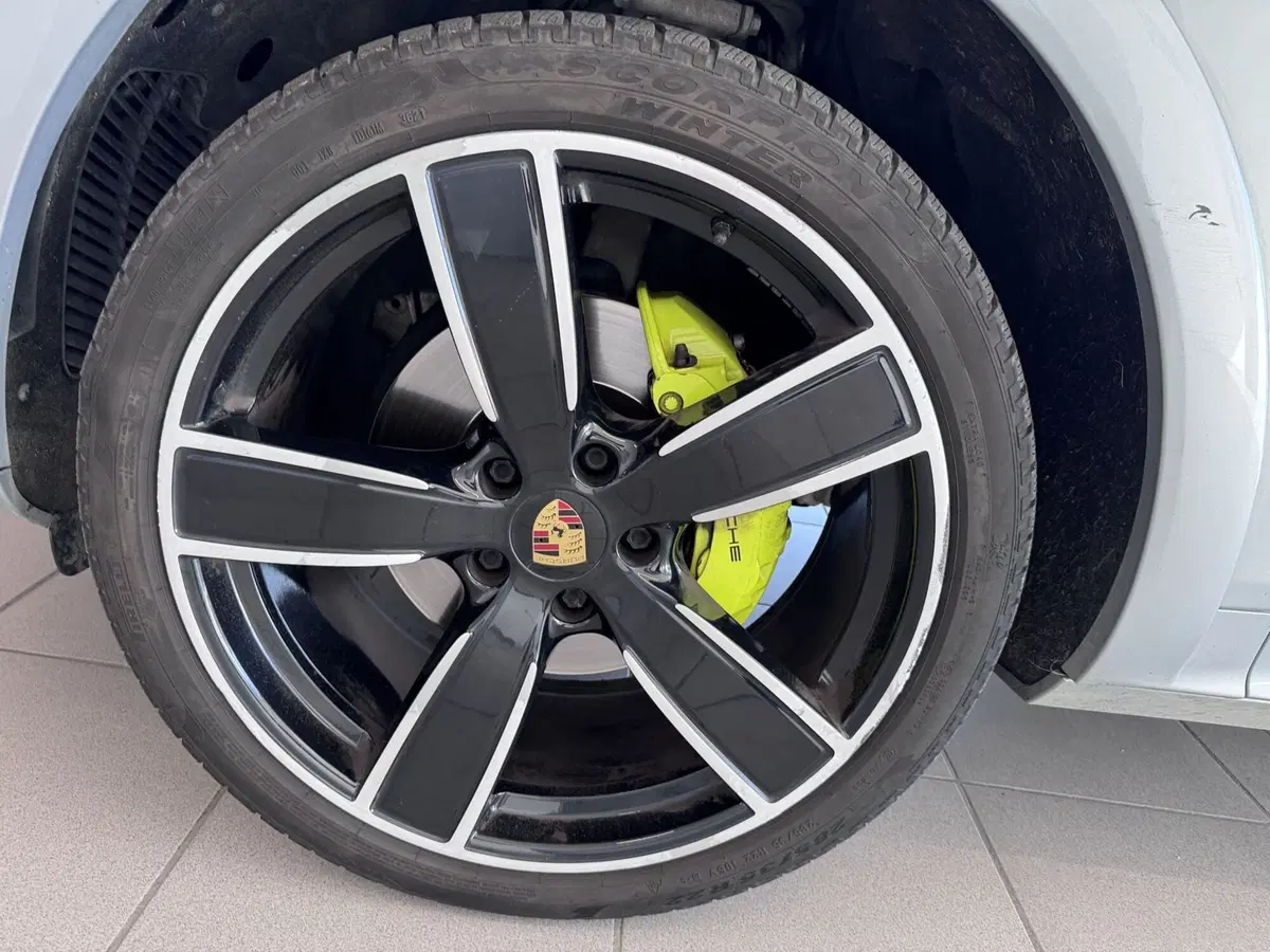 Porsche Cayenne usata a Messina (5)