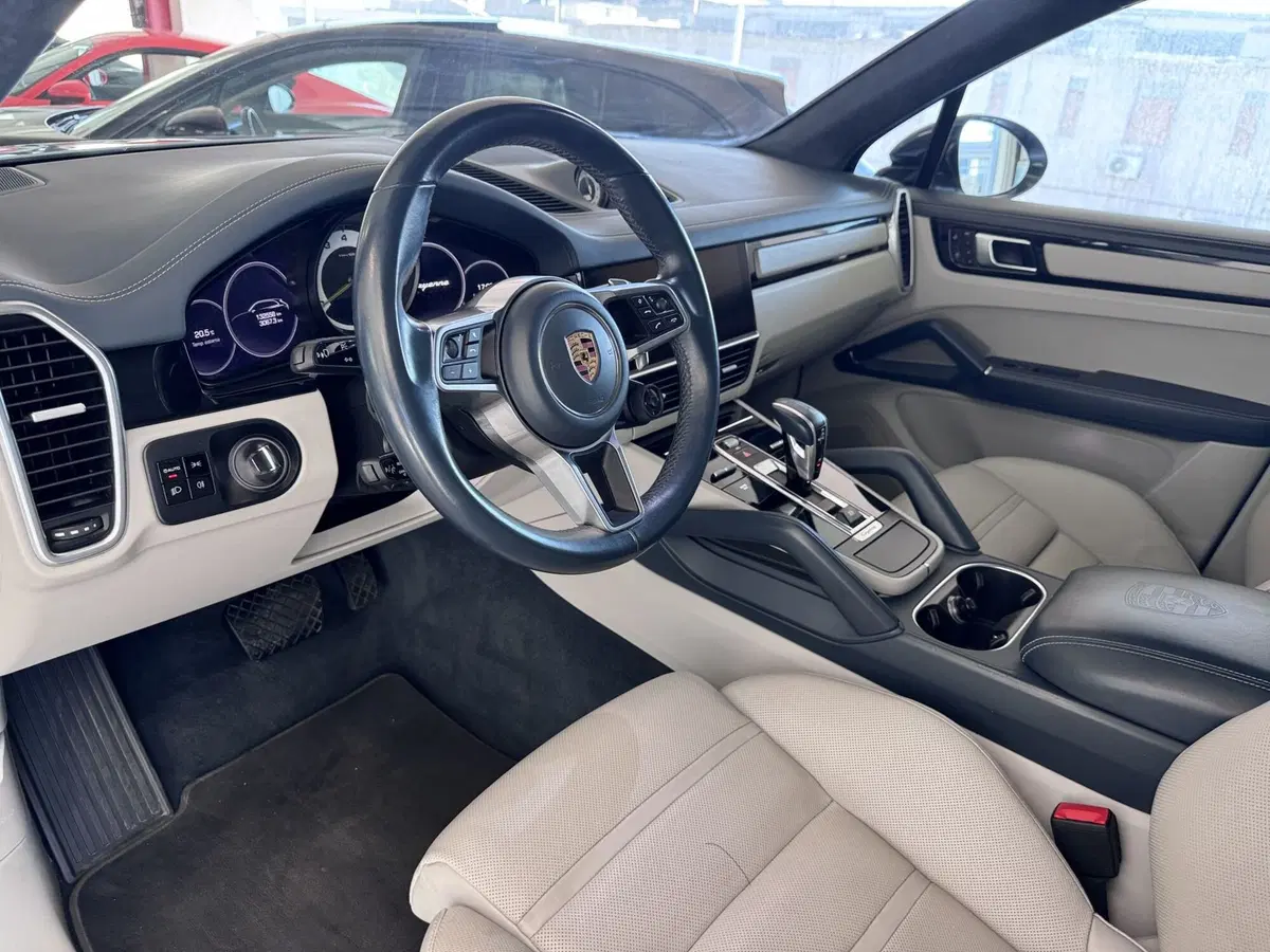 Porsche Cayenne usata a Messina (8)