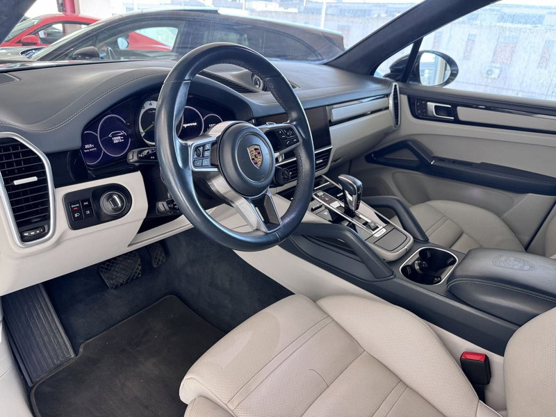 Porsche Cayenne usata a Messina (8)