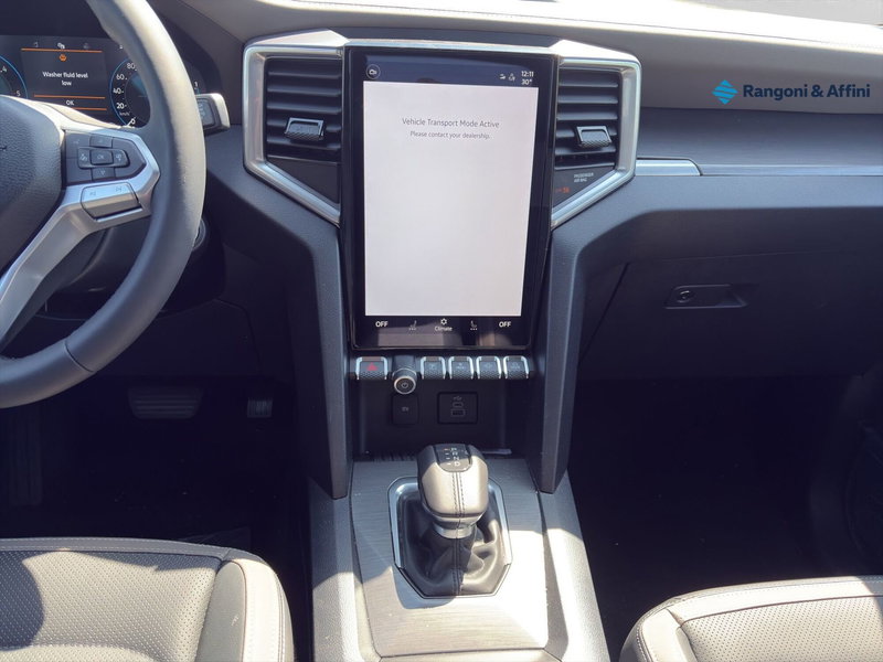 Volkswagen Amarok nuova a Mantova (16)