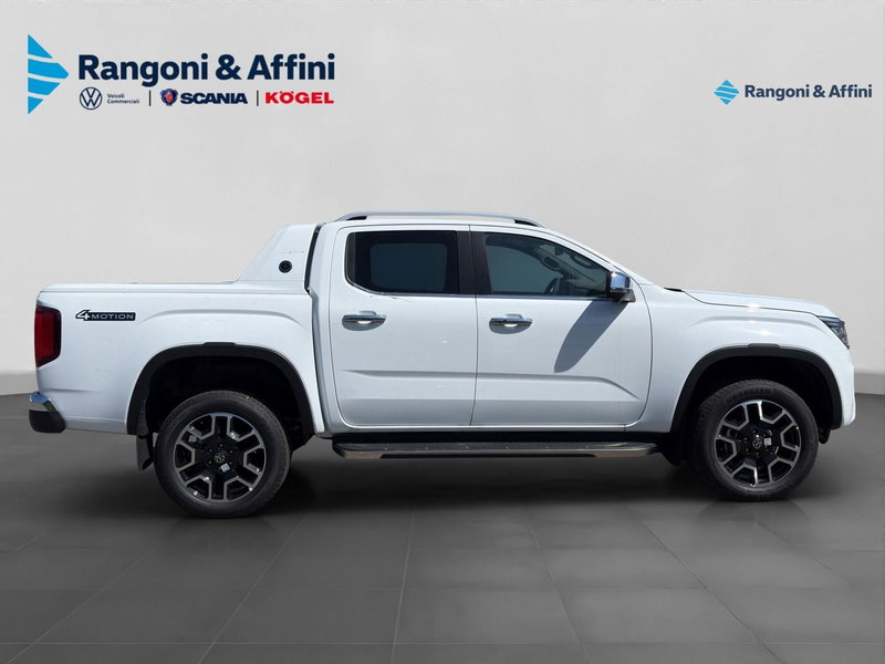 Volkswagen Amarok nuova a Mantova (2)