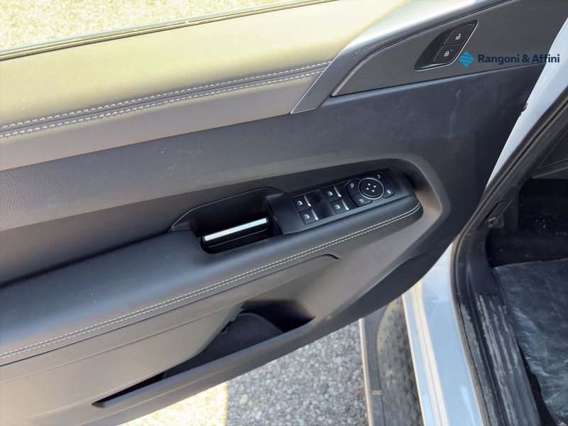 Volkswagen Amarok nuova a Mantova (20)