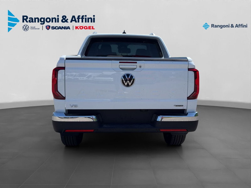 Volkswagen Amarok nuova a Mantova (4)