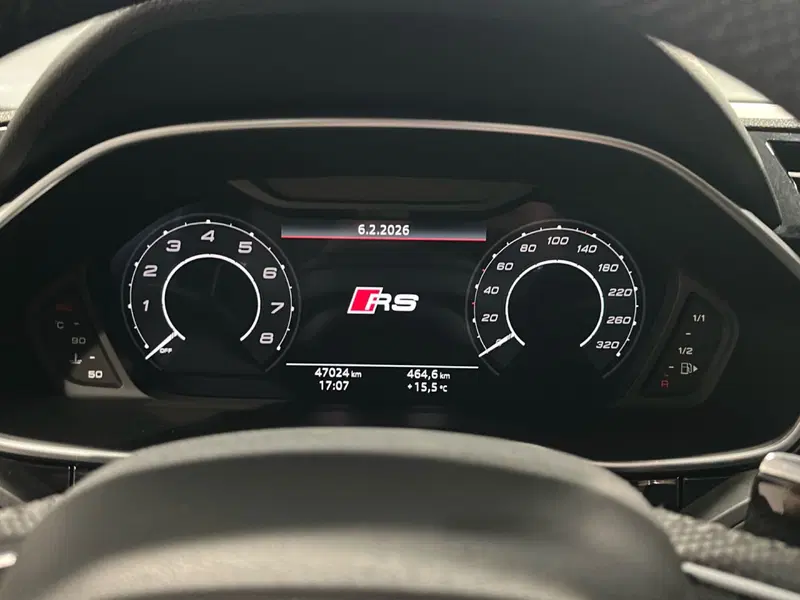 Audi RS Q3 Sportback usata a Napoli (12)
