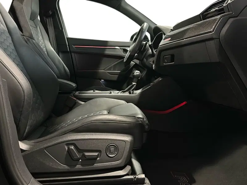 Audi RS Q3 Sportback usata a Napoli (6)