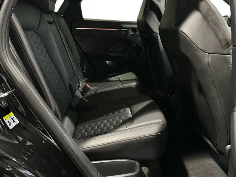 Audi RS Q3 Sportback usata a Napoli (7)
