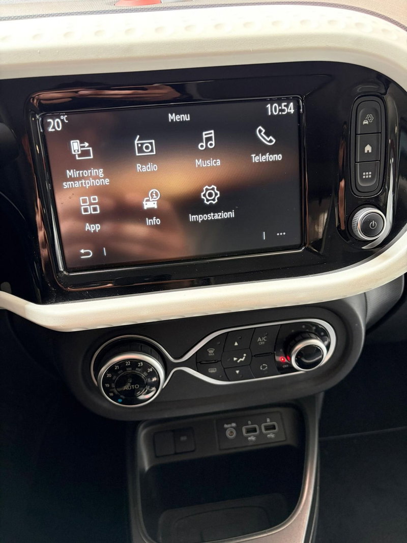 Renault Twingo usata a Milano (10)