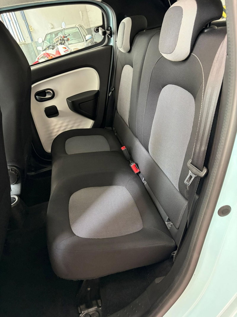 Renault Twingo usata a Milano (13)