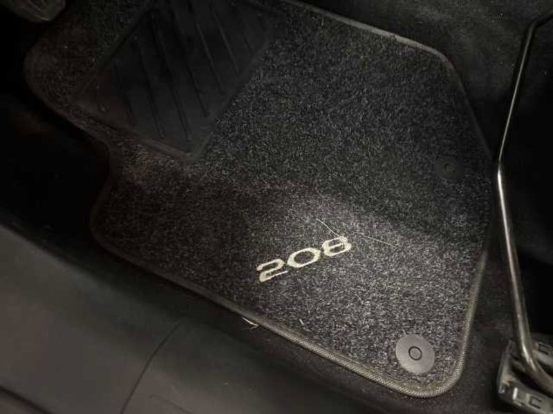 Peugeot 208 usata a Pistoia (20)