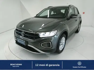 Volkswagen T-Roc 1.5 tsi Life del 2023 usata a Catanzaro