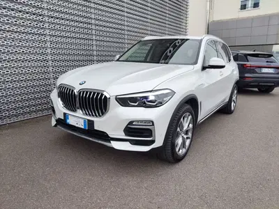 BMW X5 xDrive45e Business del 2021 usata a Modena