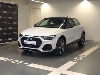 Audi A1 allstreet 30 1.0 tfsi Identity Contrast 116cv s tronic del 2024 usata a Modena
