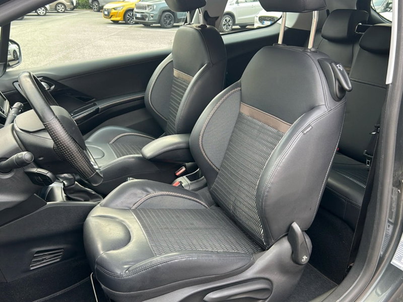 Peugeot 208 usata a Vercelli (12)