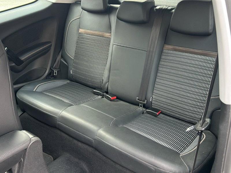 Peugeot 208 usata a Vercelli (13)